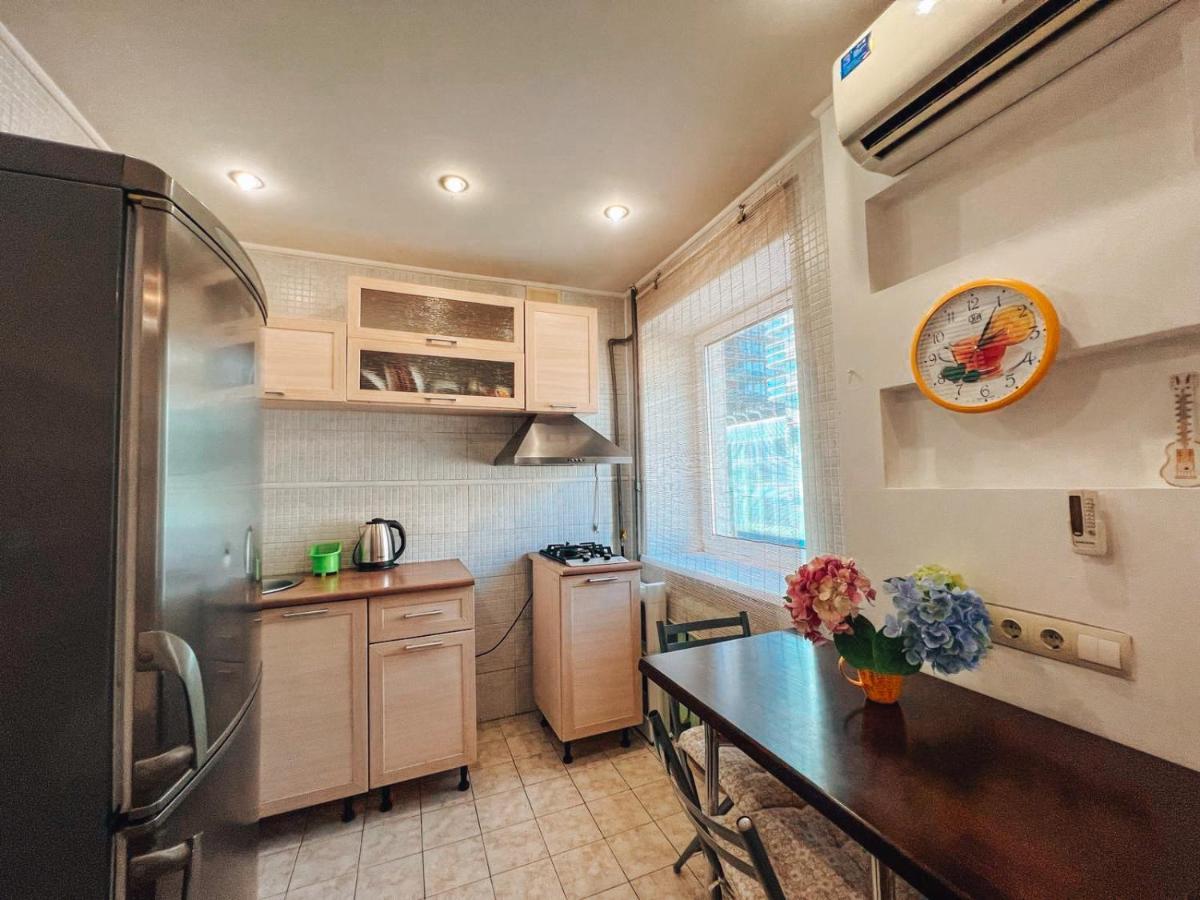 Apartment In The Center Of Kyiv Exterior foto