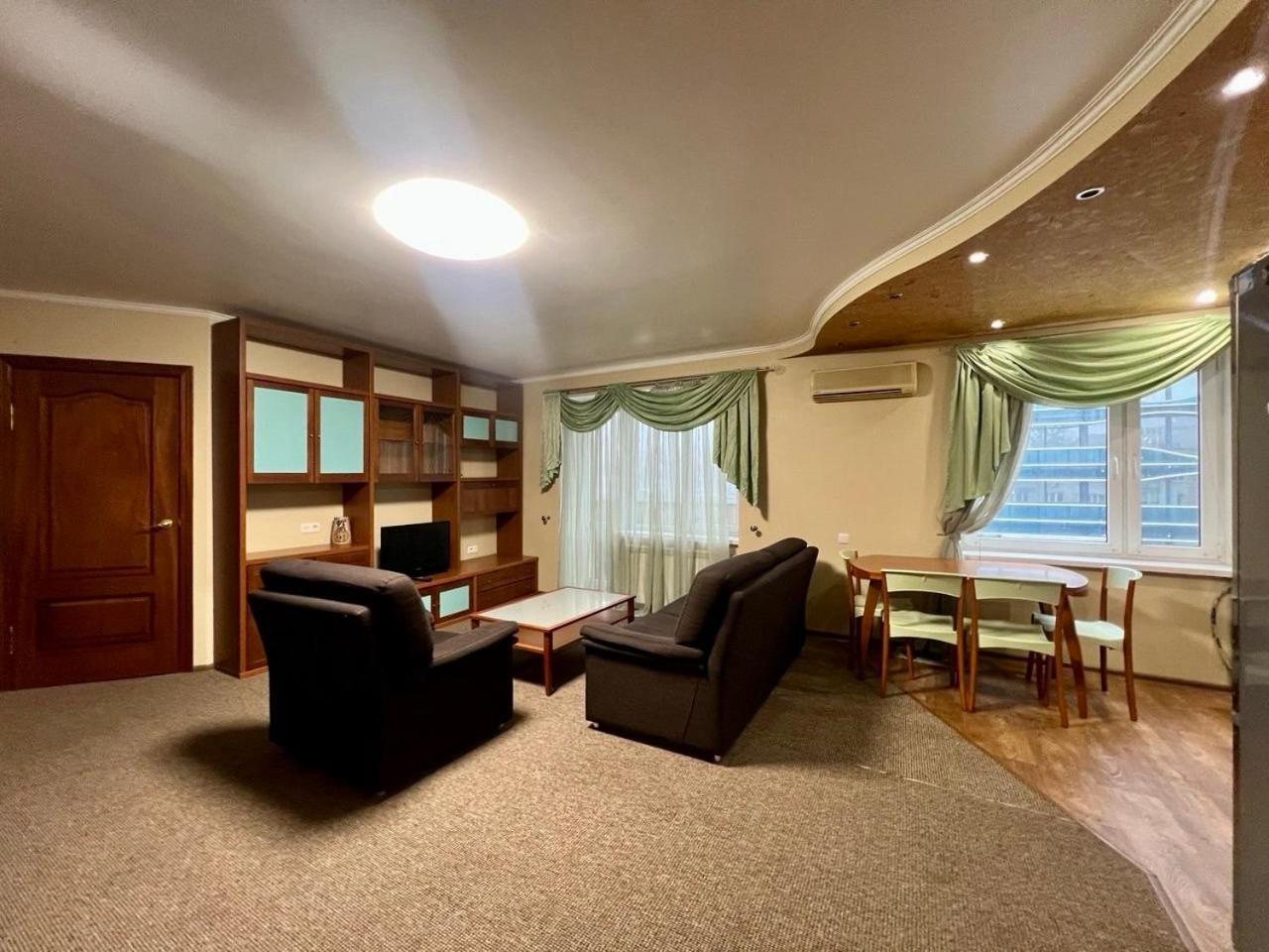 Apartment In The Center Of Kyiv Exterior foto