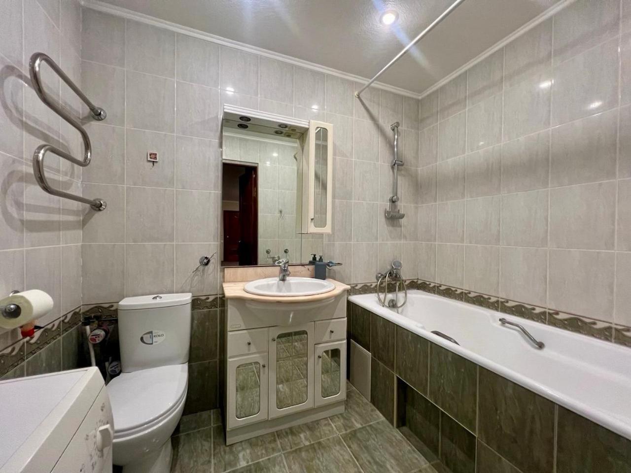 Apartment In The Center Of Kyiv Exterior foto