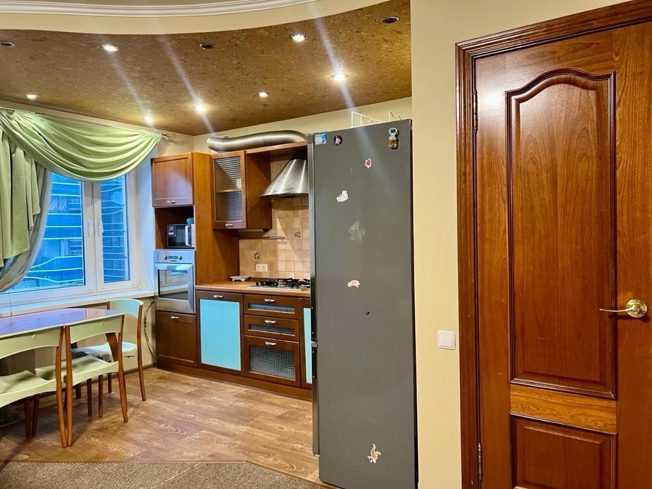Apartment In The Center Of Kyiv Exterior foto